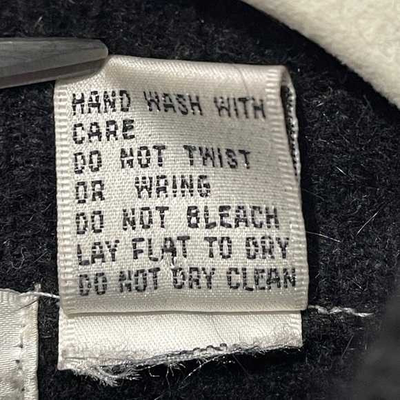 Vintage Nilani Black Lambswool Angora Blend Sweater Embellished 80s Beaded - Picture 6 of 7